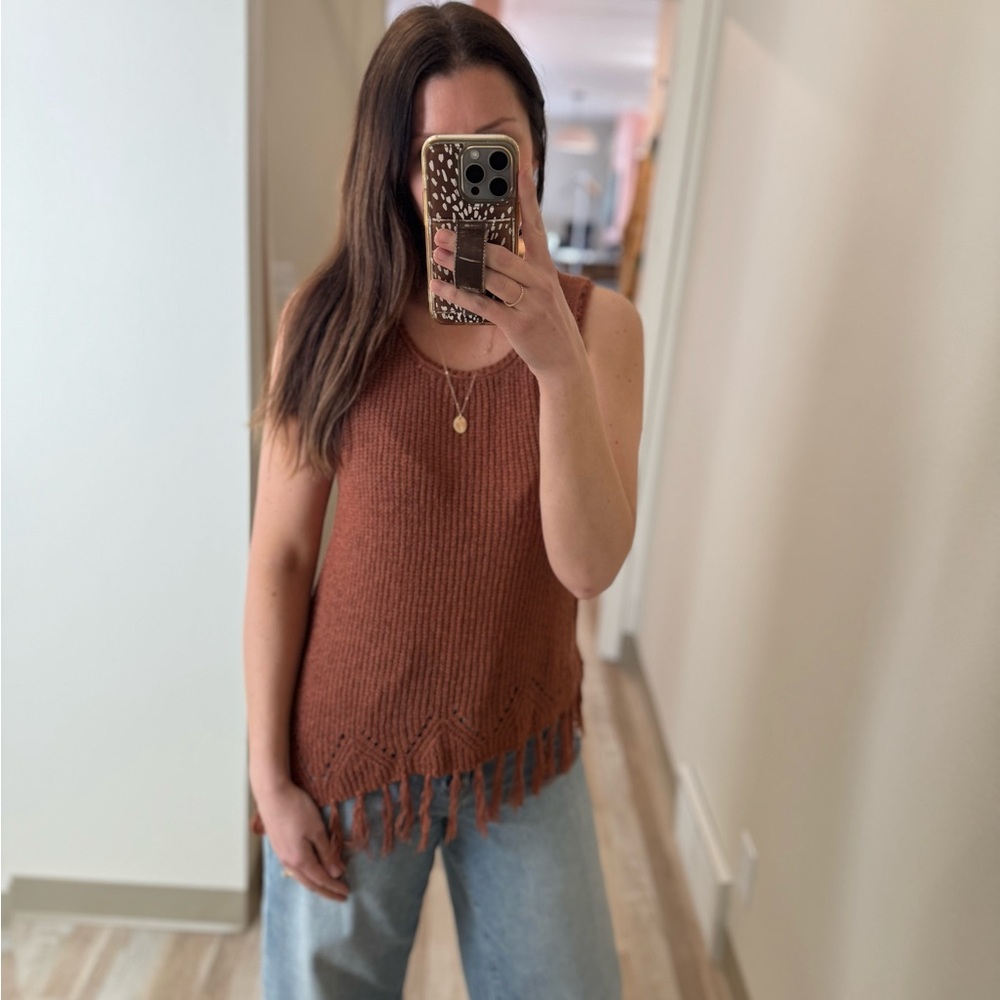 Hem & Thread Women’s Rust Knit Fringe Tank Top